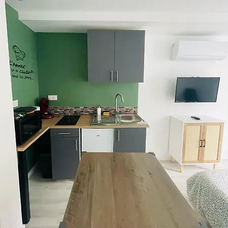 Eclat St 2, Studio-moderne-wifi- Parking - Clim Appartement Saint-Romain-en-Gal
